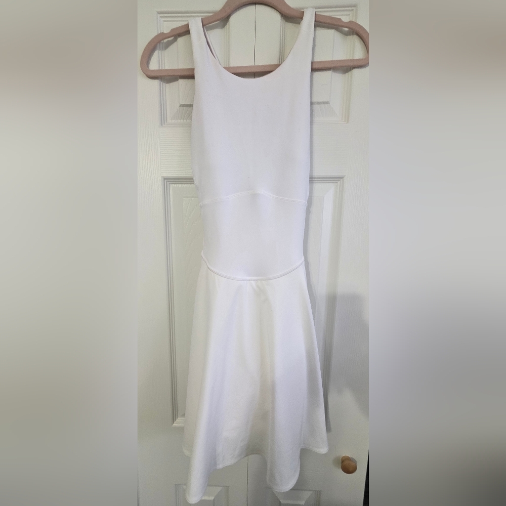 Lululemon Court Crush Dress Sz 8 NWT